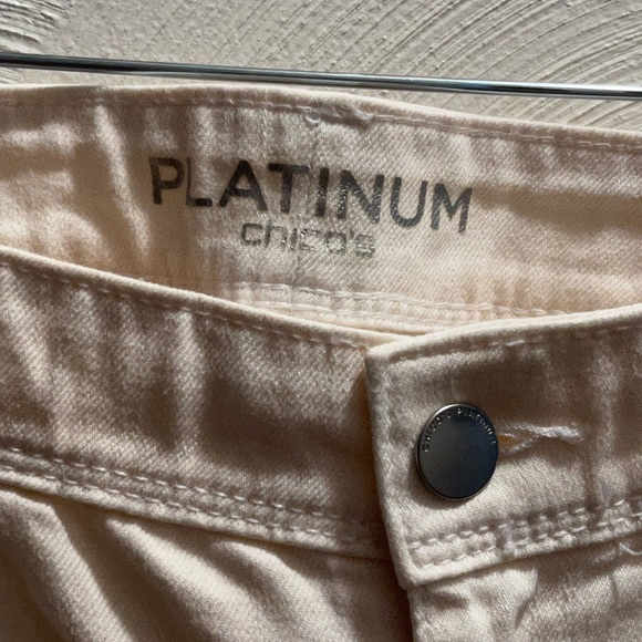 Chico’s Platinum Ankle Jeans. Light Cream color. Size 0. Cool Pocket Design!! - Picture 3 of 6